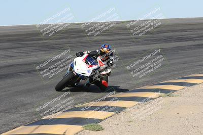 media/May-25-2025-TrackXperience (Sun) [[393a69de75]]/Level 2/Session 2 (Bowl)/
